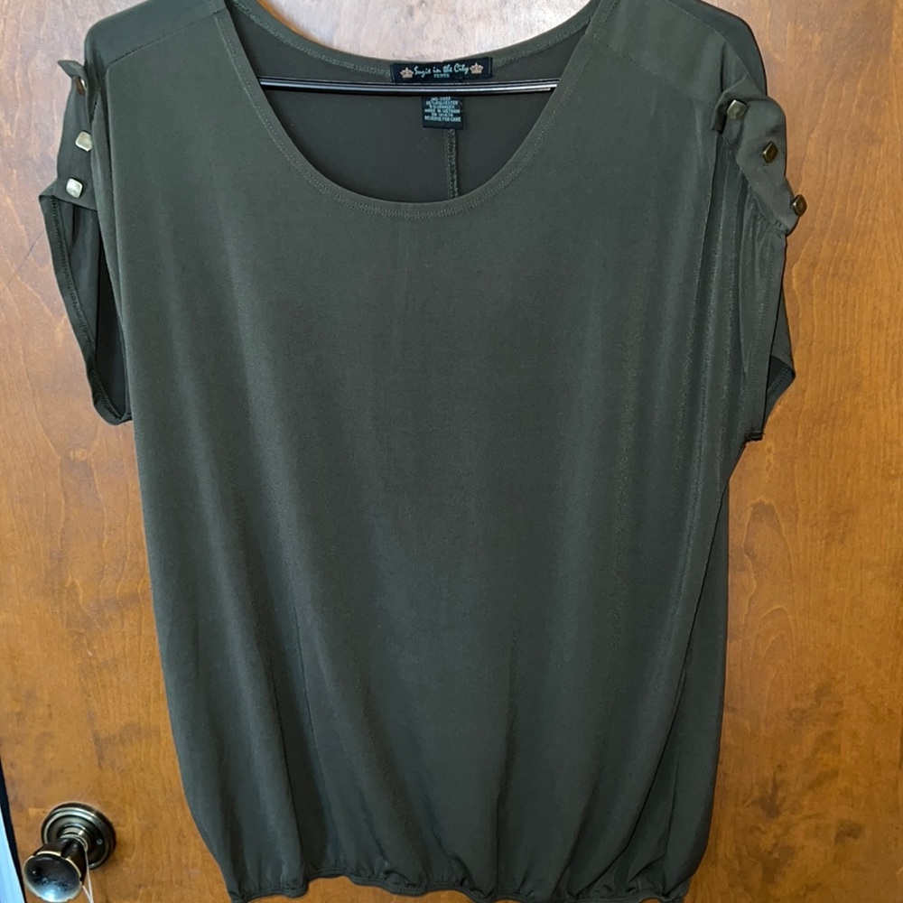 Petite ladies top